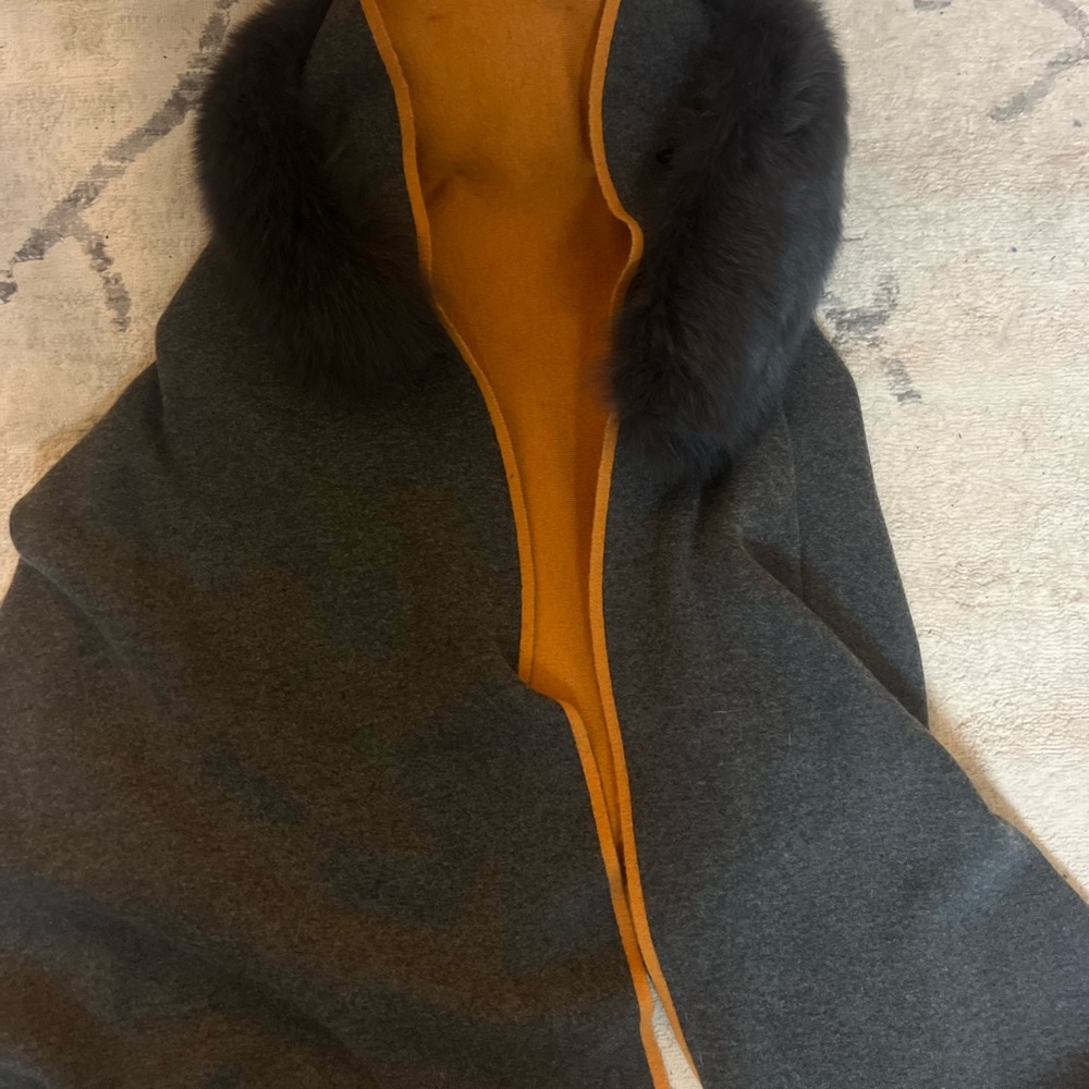 Diomi Fox Fur Wrap - Picture 2 of 6